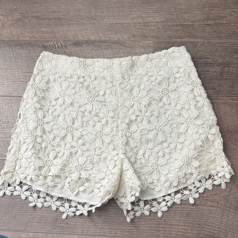 White Lace Floral Crochet Shorts